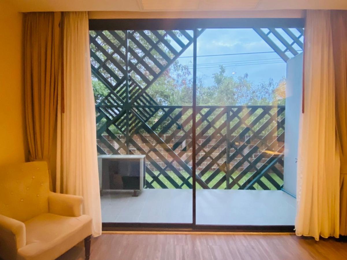 Rimkhobfa Urban Resort Samut Prakan Exterior photo